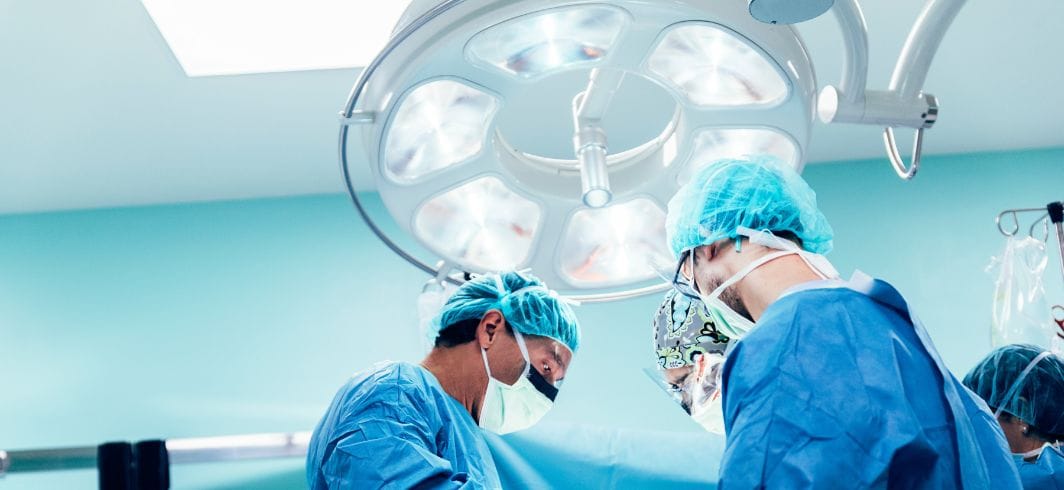 Team of surgeons concept what is medical negligence?