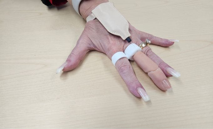 lisa bridgett’s prosthetic finger concept group actions manchester arena feature image