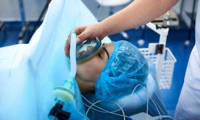 patient-lying-with-her-eyes-closed-operating-room-receiving-anaesthesia-before-surgery-concept-representing-medical-negligence-failed-vasectomy-sterilisations-compensation-claim